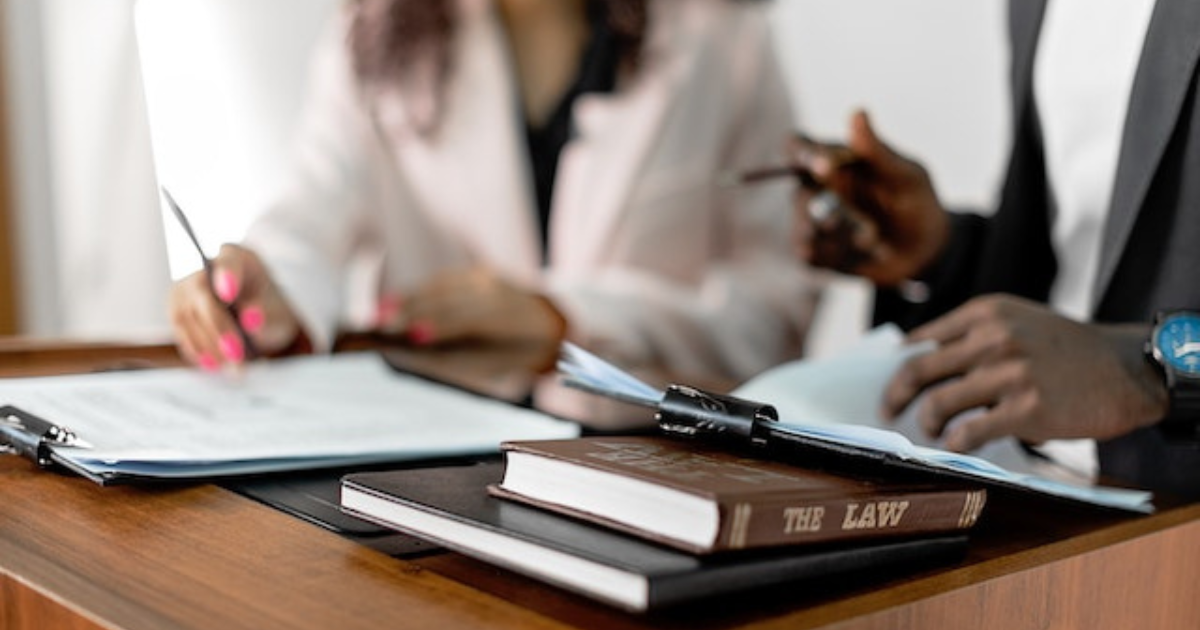 <strong>What Do Personal Lawyers Do? Top 7 Reasons You Should Get One</strong>