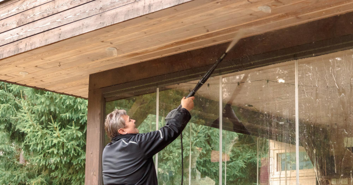 7 Things Pressure Washing Experts Do to Make Your Home Look New