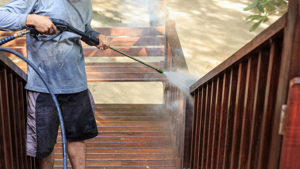 Top 10 Best Pressure Washing Companies Indianapolis